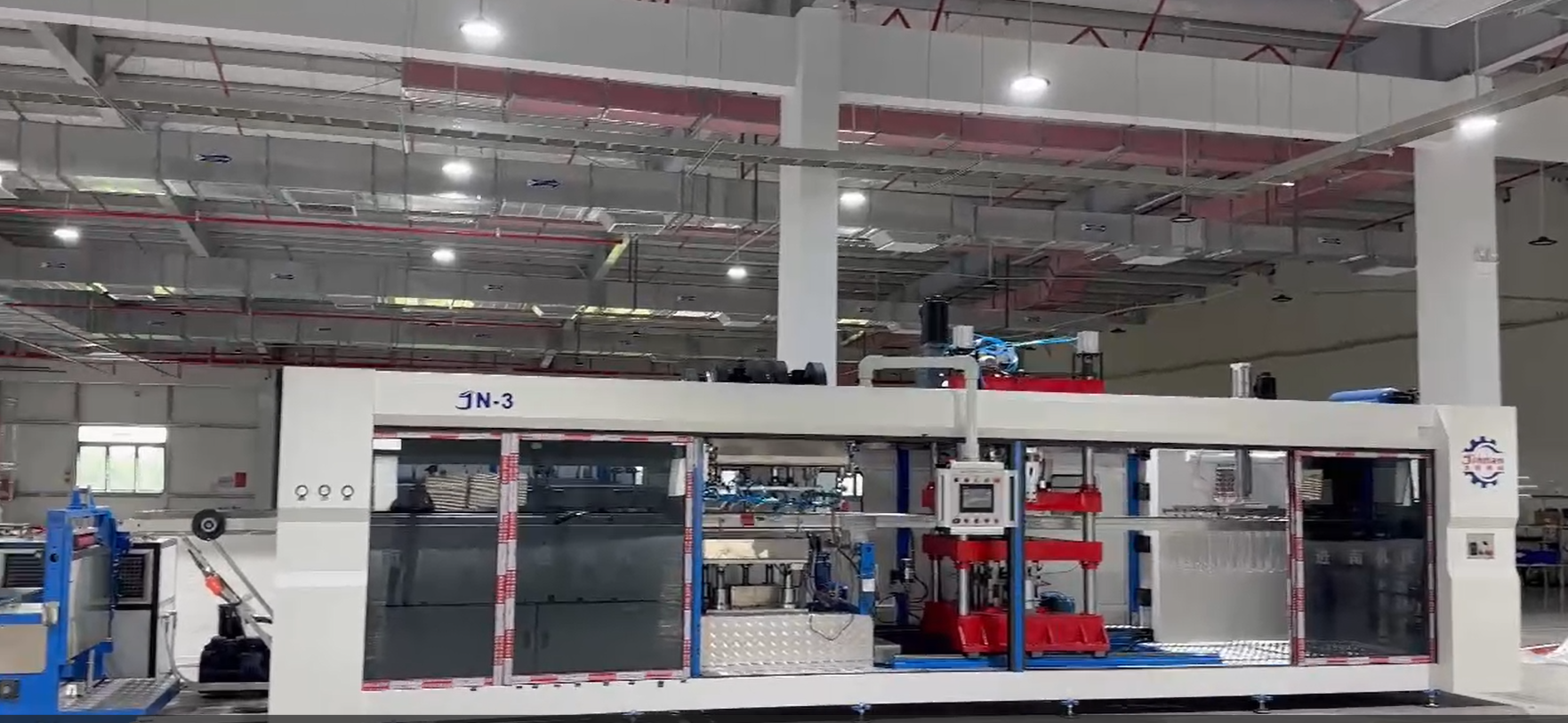 Tăng gấp đôi sản lượng với máy hút nhựa định hình Jinnan